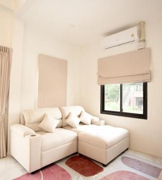 Riverside Pool Villa Retreat - 5BR