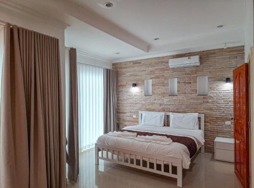 Beachside 4bdr private pool villa best for groups