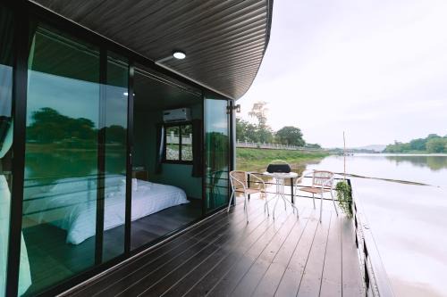 ฌอณ ริเวอร์ อุทัยธานี Shon River Uthai Thani in Ban Khok Mo