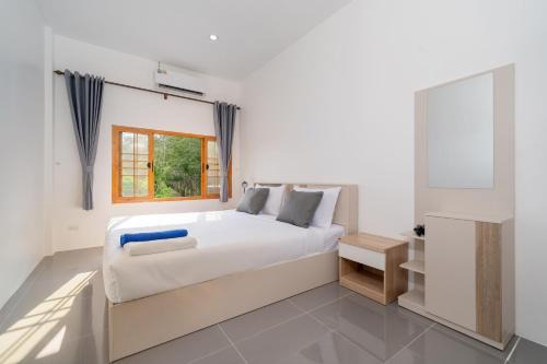 Cozy 2BR Sunrise Garden Villa A125 in Thalang in Phuket