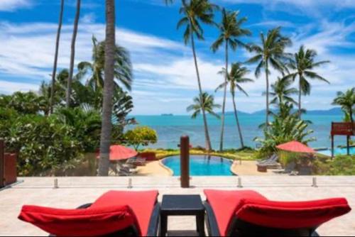 KohSamui Maenam beachfront villa Thai style in Amphoe Koh Samui
