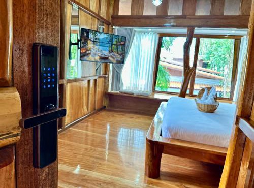 บ้านต้นไม้ The Tree House ณคอนศรี ติดวัดเจดีย์ ไอ้ไข่ in Ban Wat Boek