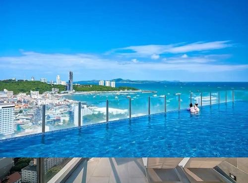 2 Bed Room Sea View Unit At Central Pattaya in Pattaya
