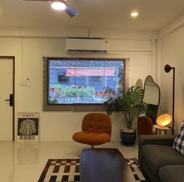 Localist at JedYod near Maya Nimman in Chiang Mai