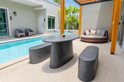 Kaizer Pool Villa Resort Phuket in Phuket
