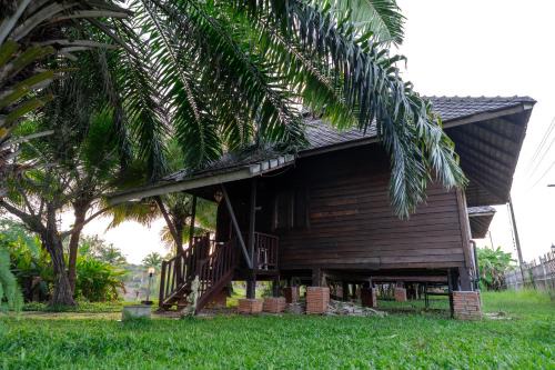 Serena Villa Chiang Mai - Private Pool & Garden Resort in San Sai