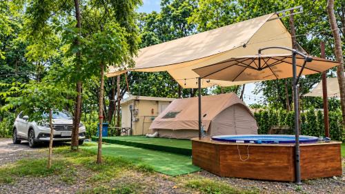 Riverside Glamping Resort Kanchanaburi in Kanchanaburi