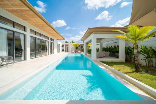 Mouana Breeze Mai Khao 5-bedroom Pool Villa 9910 in Phuket