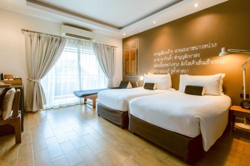 Brown House Hotel