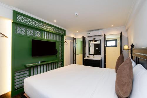 Bangluang Boutique Hotel nearby Wat Arun