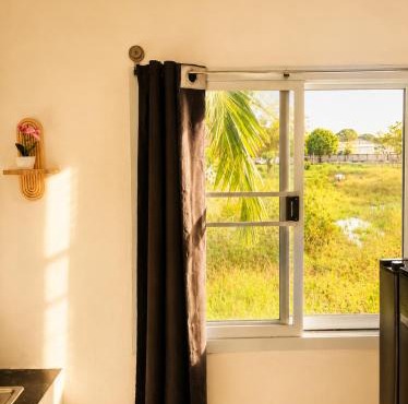 Boho Chic Villa - Near Fisherman's Village & Beach