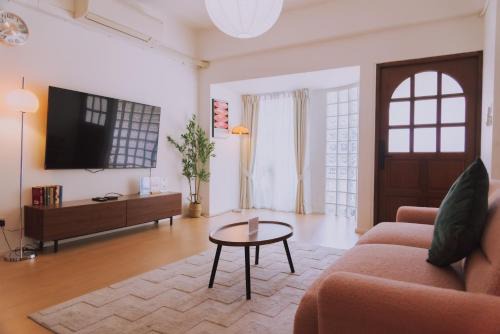 Florent House Nimman