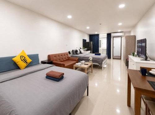 1BR 50sqm Sleeps 4 Near BTS & Nightlife