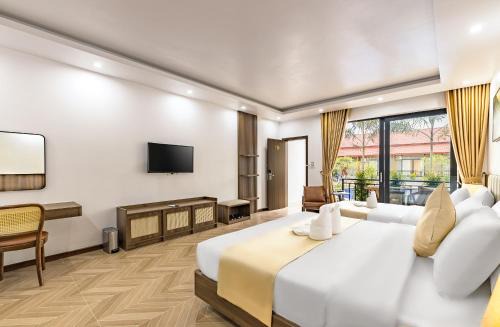 Sunset Mountain View Resort in Vang Vieng