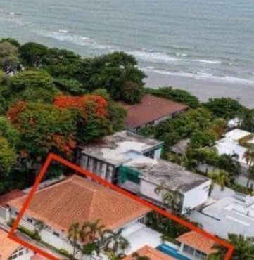 Lemon beach pool villa in Na Jomtien