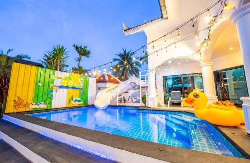 Lemon beach pool villa in Na Jomtien