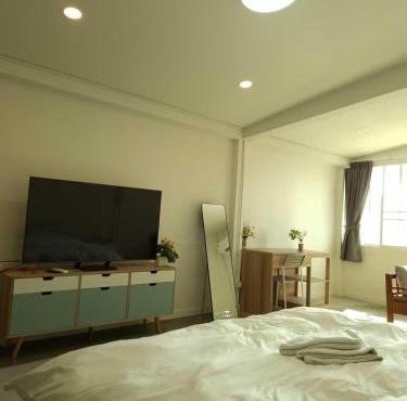 Chao Phraya House Near BTS & Asiatique in Bangkok