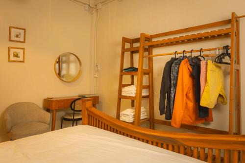 Oasis Thai Teak Home in Sathorn in Bangkok