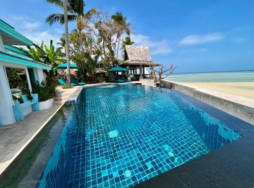 Villa Sunrise - Golden Beachfront in Koh Samui