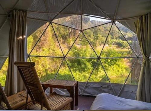 Lion Cafe Resort