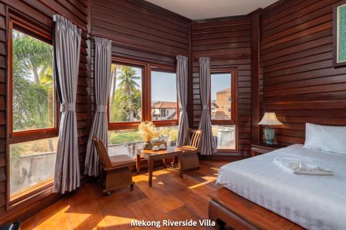 Mekong Riverside Villa in Vientiane