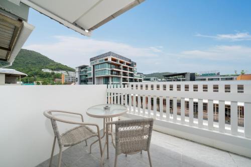 Thawalai Inn, Kata Beach in Phuket