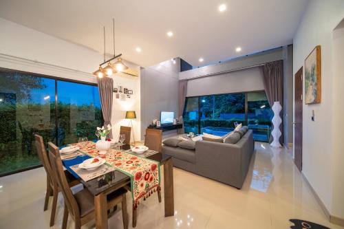 澜近 竹隐墅 Nai Han Waves Edge Retreat in Phuket