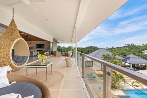 Here and Now Luxurious Sea view & Spa Villa in Koh Samui