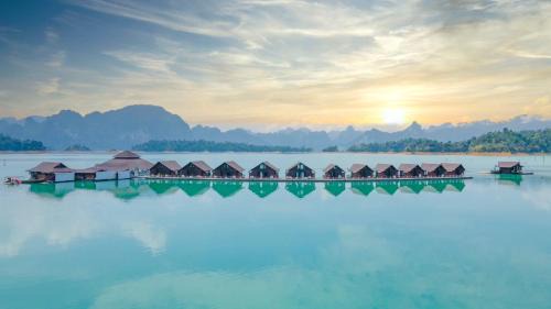 500 Rai Floating Resort in Ratchaprapha