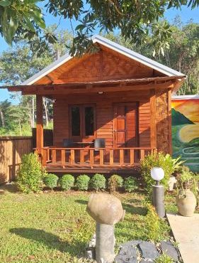 Stay at Lanta Bungalow in Ko Lanta