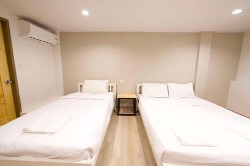 Little Rooms