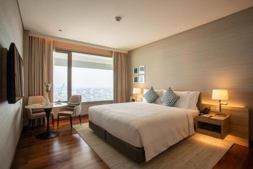 Avani Plus Riverside Bangkok Hotel