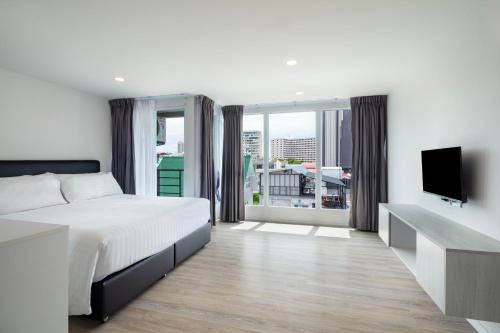 The Rizin Hotel Phratamnak