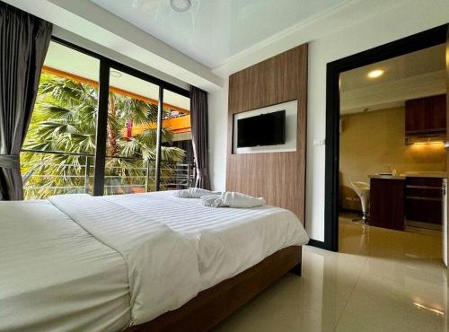 Sirin Scenery View Apartment at NaiHarn in Rawai Beach
