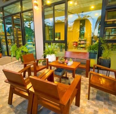 บ้านสุขใจ สามใบเถา in Ban Kluai