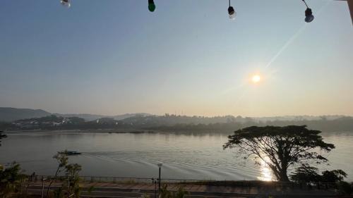 Day Waterfront Hotel in Chiang Khong