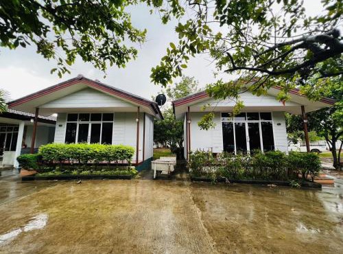 Baan Suan Khun Yaiy
