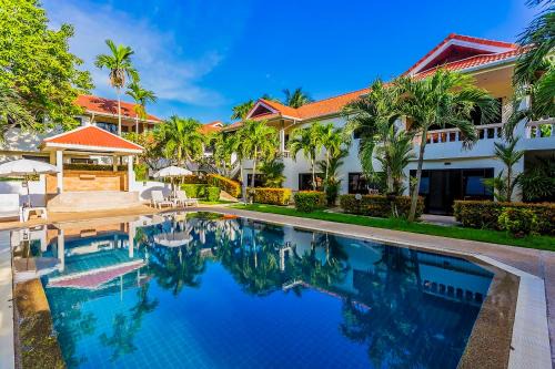 Phuket Riviera Villas Hotel in Nai Harn Beach
