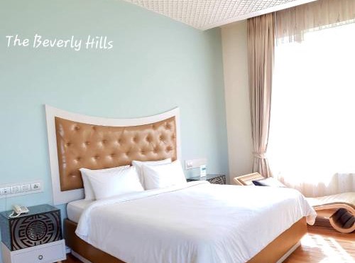 The Beverly Hills Hotel in Nakhon Ratchasima