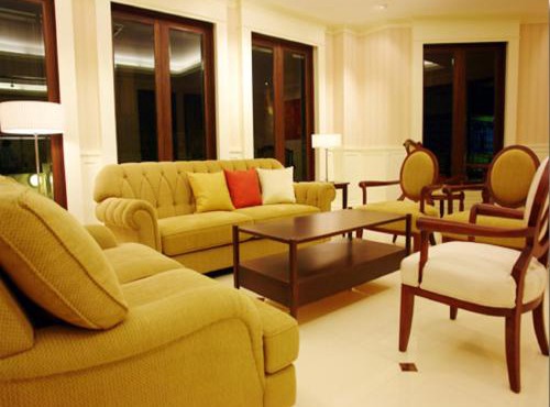 Aurum The River Place