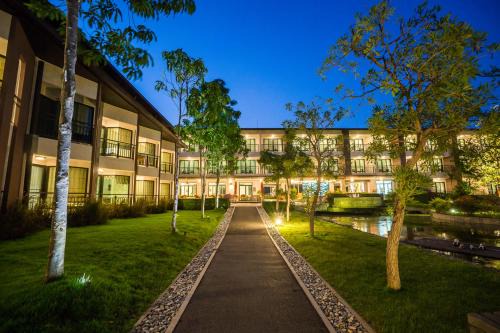 i Tara Resort & Spa in Ban Laem